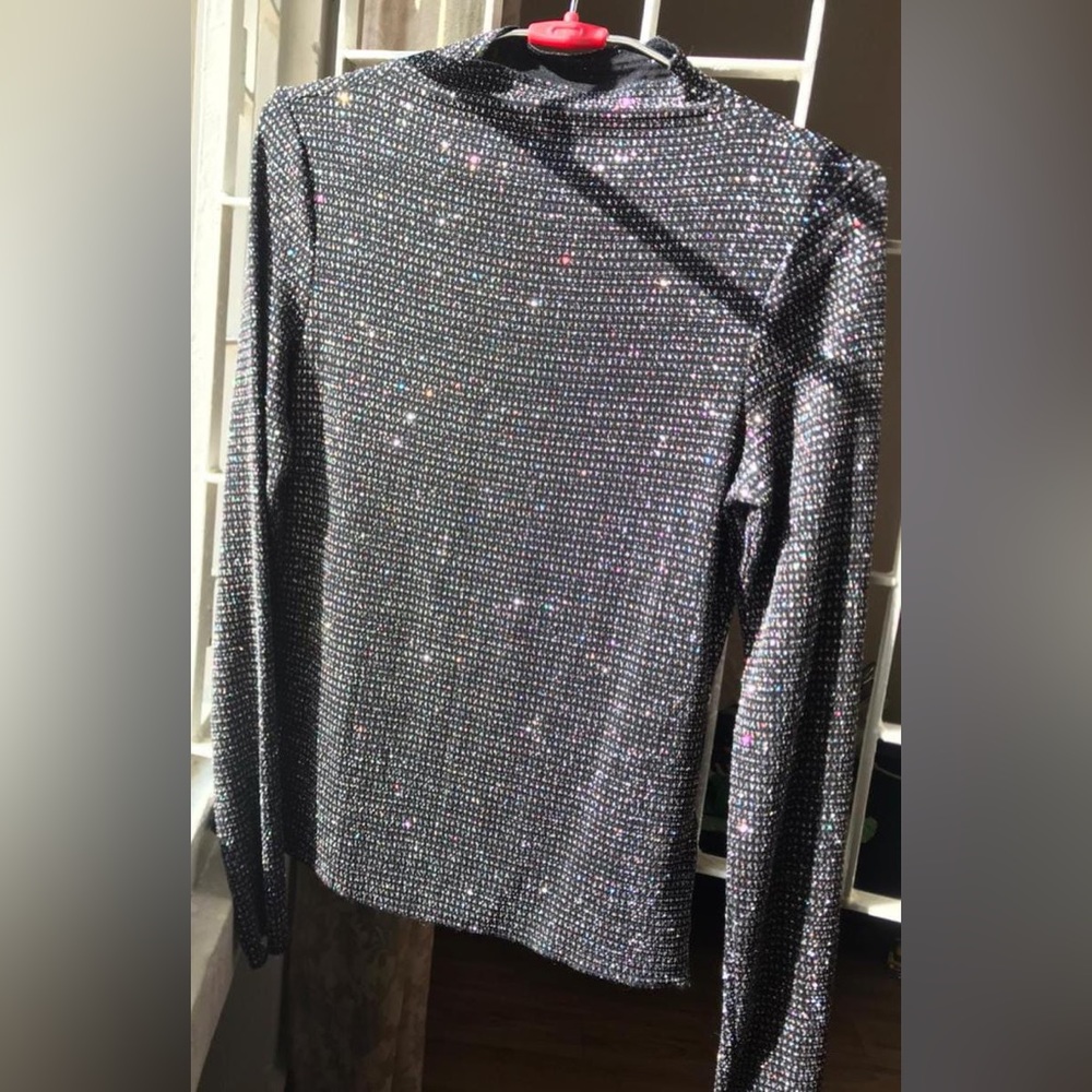H&M Shimmer Top - Picture 1 of 4